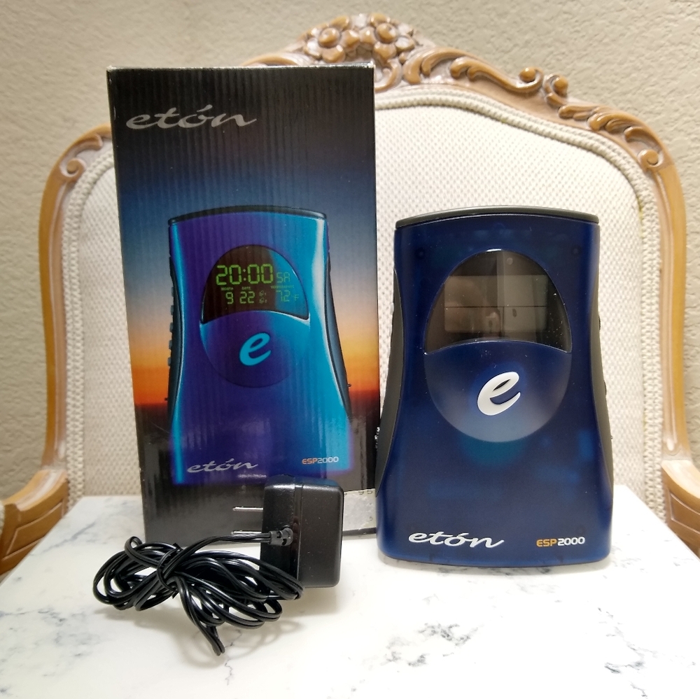 Eton ESP2000 5 Soothing Sounds AM FM WWVB Clock Portable Radio Blue Color Tested